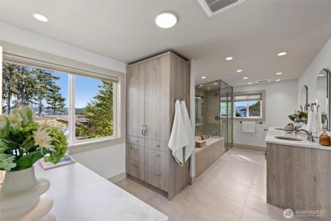 1465 185th Avenue NE Bellevue WA 98008