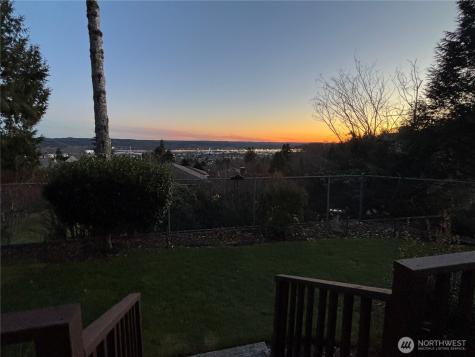 1234 Friedlander Drive Aberdeen WA 98520