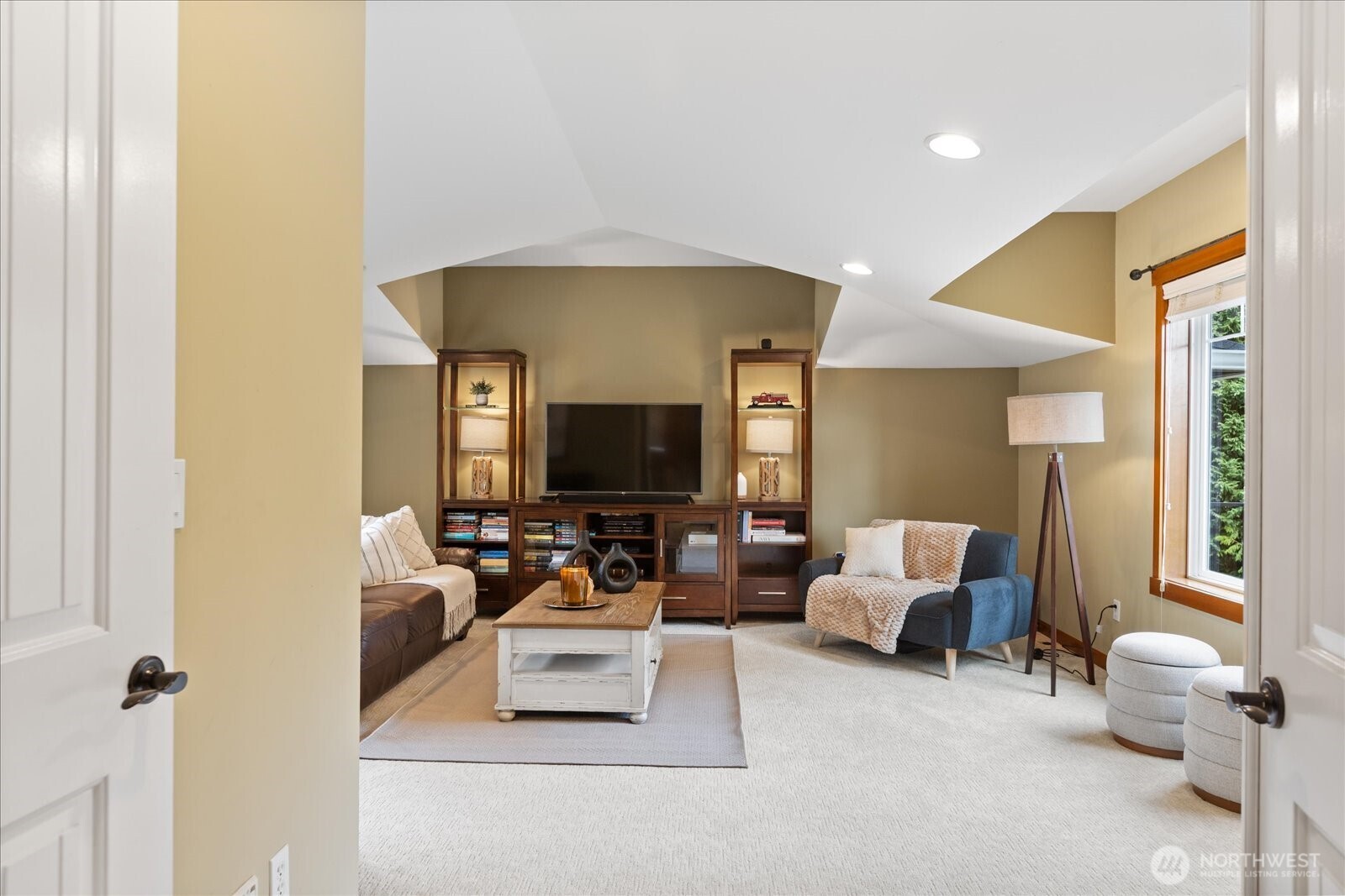 25204 19th Avenue NE Arlington WA 98223