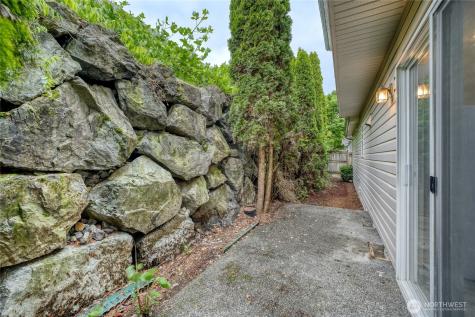 3904 NE 5th Place Renton WA 98056