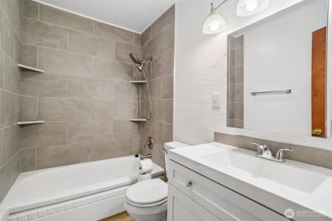 16804 SE 128th Street Renton WA 98059