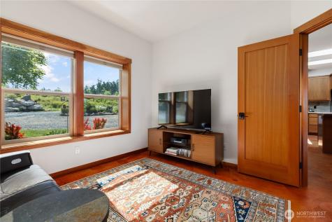 1335 Crestline Terrace Oak Harbor WA 98277