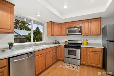 12821 87th Avenue NE Kirkland WA 98034