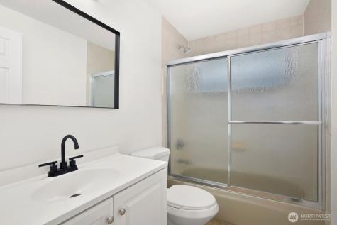 12821 87th Avenue NE Kirkland WA 98034