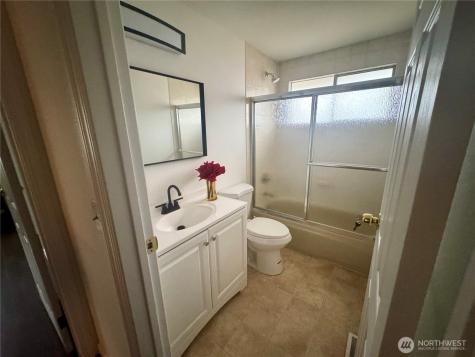 12821 87th Avenue NE Kirkland WA 98034