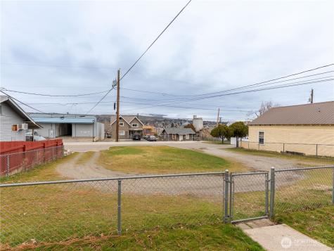 616 Chelan Avenue Wenatchee WA 98801