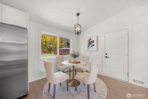 5319 201st Place SW Lynnwood WA 98036