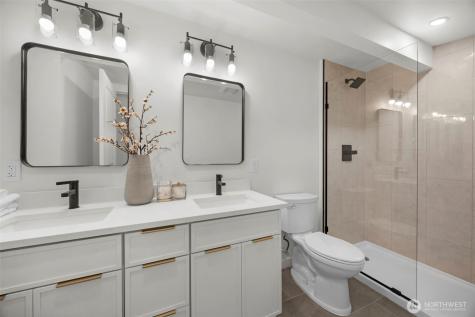 5319 201st Place SW Lynnwood WA 98036
