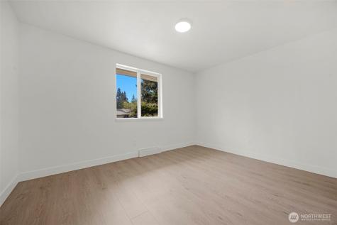 5319 201st Place SW Lynnwood WA 98036