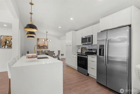 5319 201st Place SW Lynnwood WA 98036