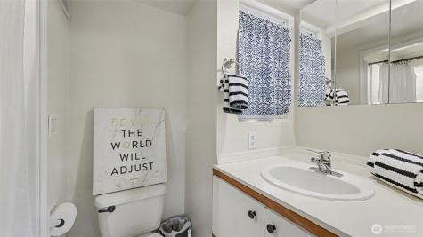 11204 148th Avenue SE Renton WA 98059