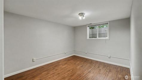 11204 148th Avenue SE Renton WA 98059