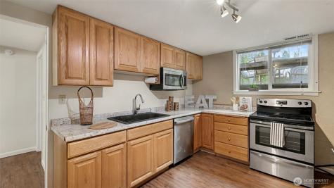 11204 148th Avenue SE Renton WA 98059