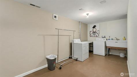 11204 148th Avenue SE Renton WA 98059