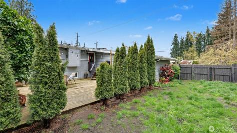11204 148th Avenue SE Renton WA 98059