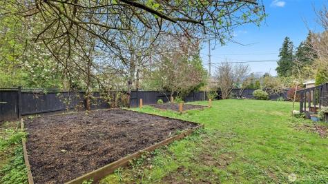 11204 148th Avenue SE Renton WA 98059