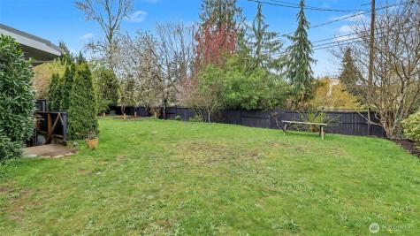 11204 148th Avenue SE Renton WA 98059