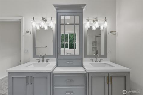 425 S 39th Place Mount Vernon WA 98274