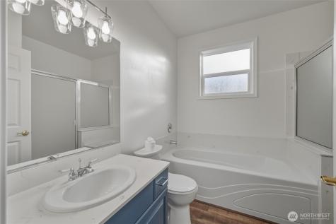 425 S 39th Place Mount Vernon WA 98274