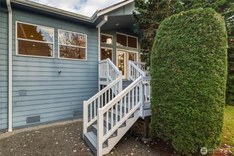 425 S 39th Place Mount Vernon WA 98274