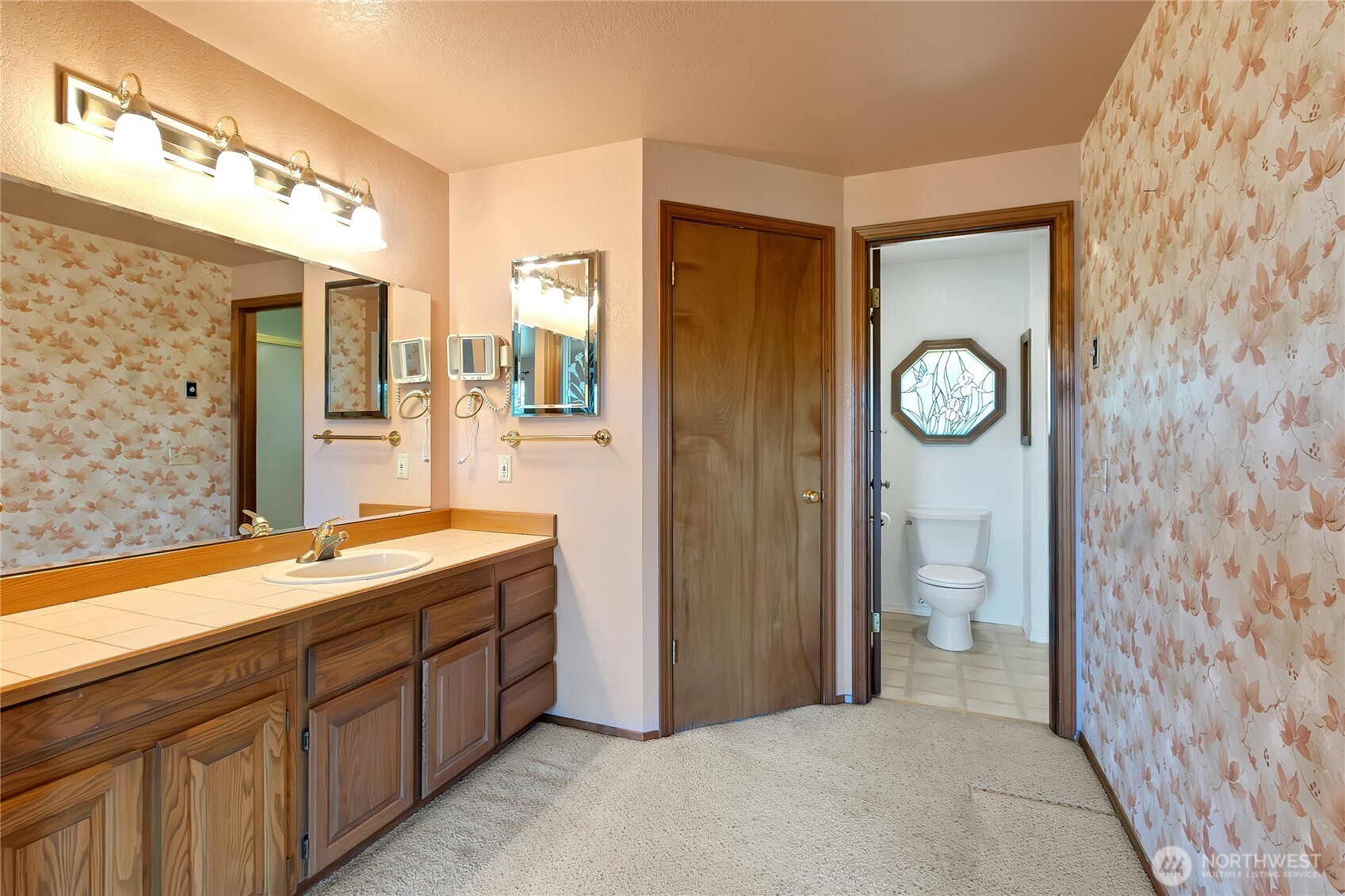 2004 7th Street SW Puyallup WA 98371