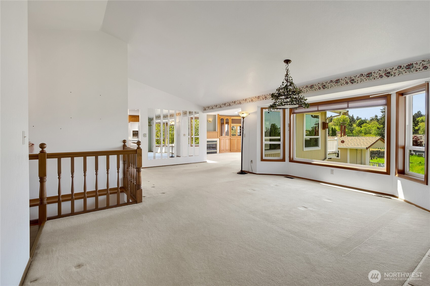 2004 7th Street SW Puyallup WA 98371