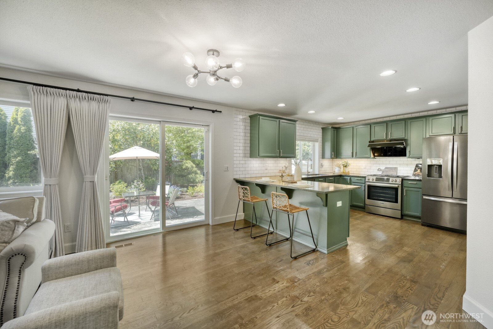 6551 17th Avenue SW Seattle WA 98106