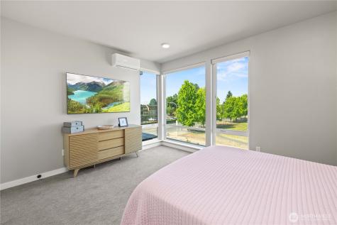 1208 Harrington Avenue NE Renton WA 98056