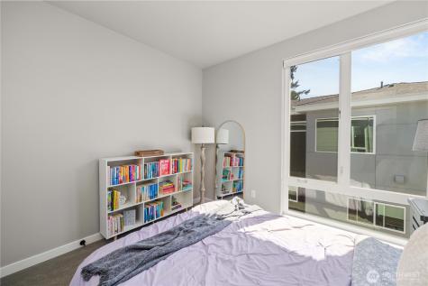1208 Harrington Avenue NE Renton WA 98056