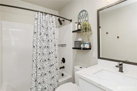 1208 Harrington Avenue NE Renton WA 98056
