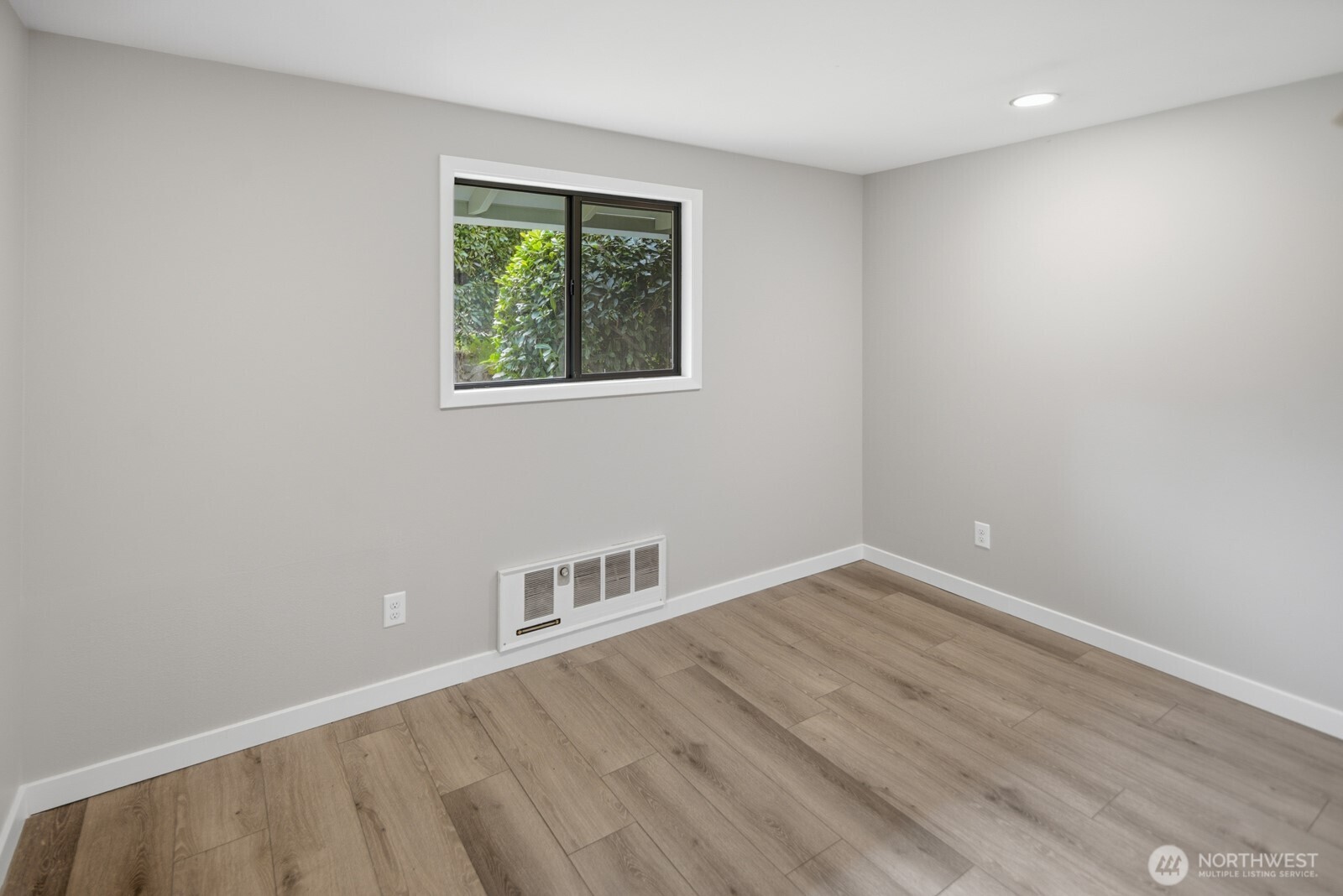 19105 18th Avenue W Lynnwood WA 98036