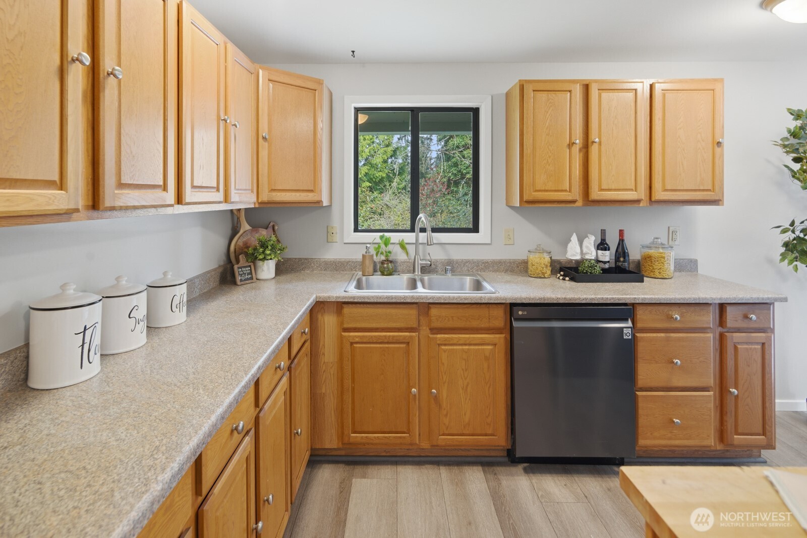 19105 18th Avenue W Lynnwood WA 98036