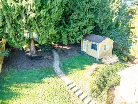 17017 10th Avenue NE Shoreline WA 98155