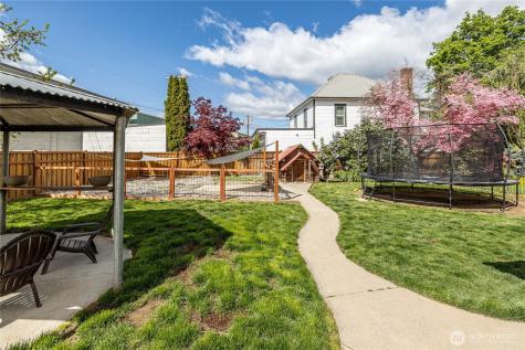 406 Cottage Avenue Cashmere WA 98815
