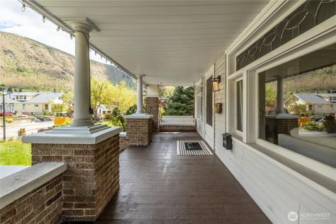 406 Cottage Avenue Cashmere WA 98815