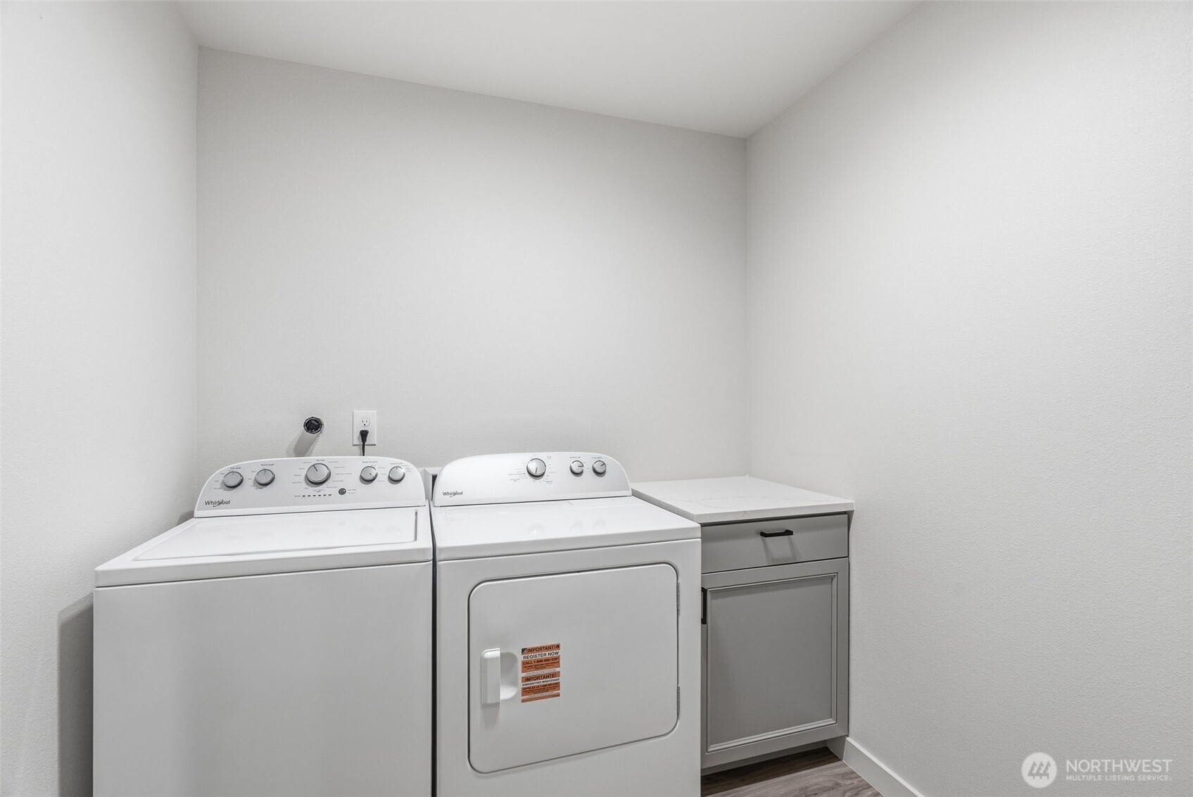 210 Glengate Street Cathlamet WA 98612