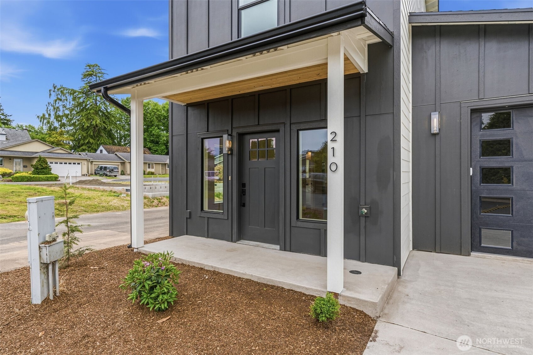 210 Glengate Street Cathlamet WA 98612