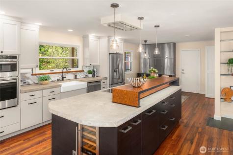 12211 SE 63rd Place Bellevue WA 98006