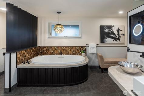 12211 SE 63rd Place Bellevue WA 98006