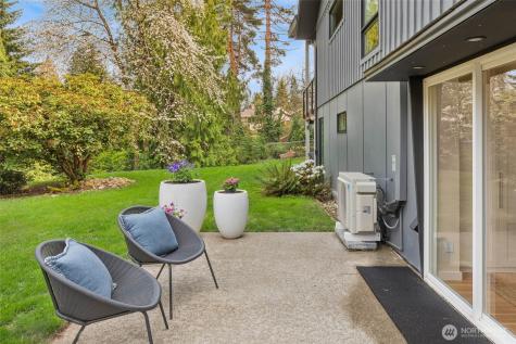 12211 SE 63rd Place Bellevue WA 98006