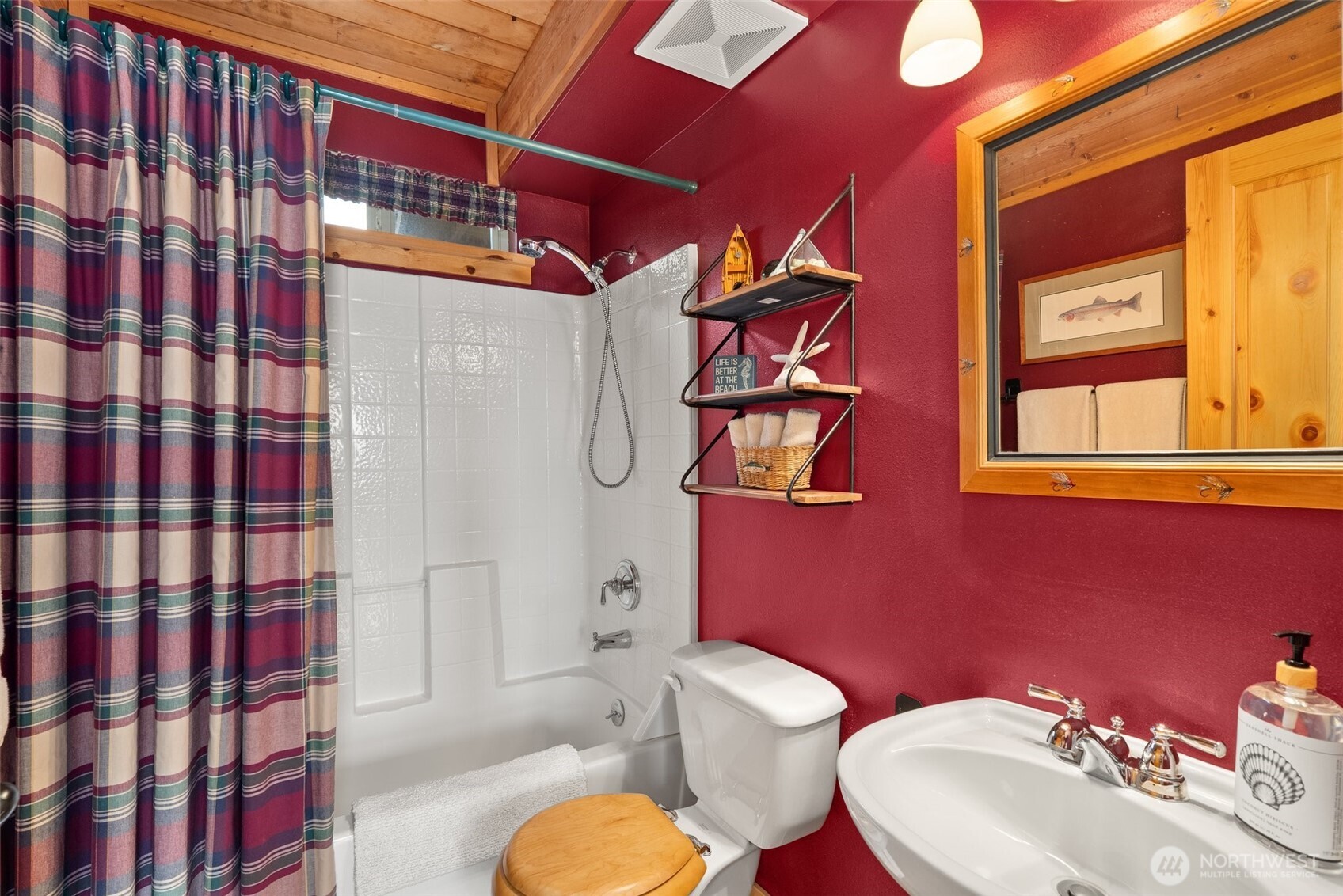 441 Bay Center Road Bay Center WA 98586