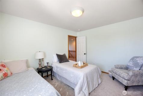 10088 5.6 NE Moses Lake WA 98837