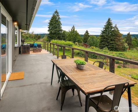 9600 SW 268th Street Vashon WA 98070