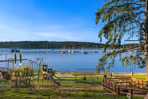 9600 SW 268th Street Vashon WA 98070
