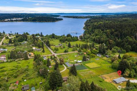 9600 SW 268th Street Vashon WA 98070