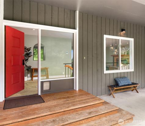 9600 SW 268th Street Vashon WA 98070
