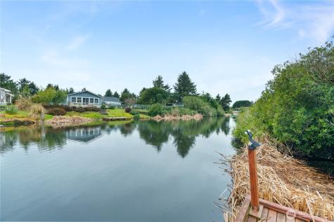 329 Cockle Street SW Ocean Shores WA 98569