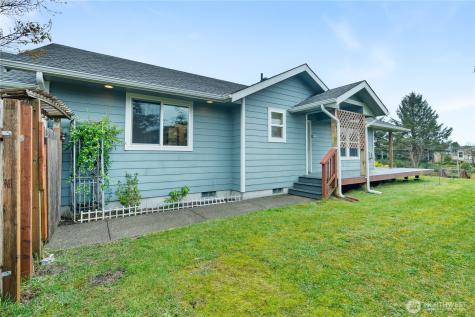 329 Cockle Street SW Ocean Shores WA 98569