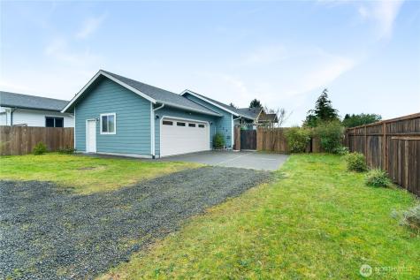329 Cockle Street SW Ocean Shores WA 98569