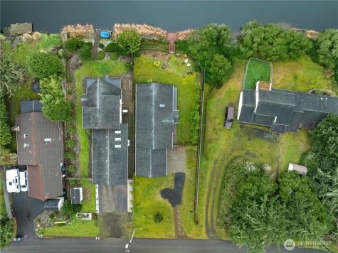 329 Cockle Street SW Ocean Shores WA 98569